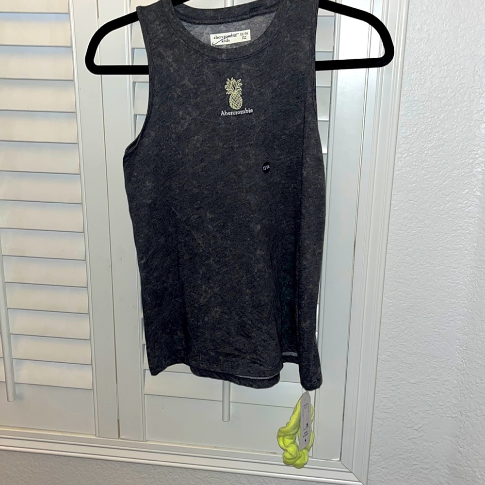 Abercrombie kids tank with hair acessory